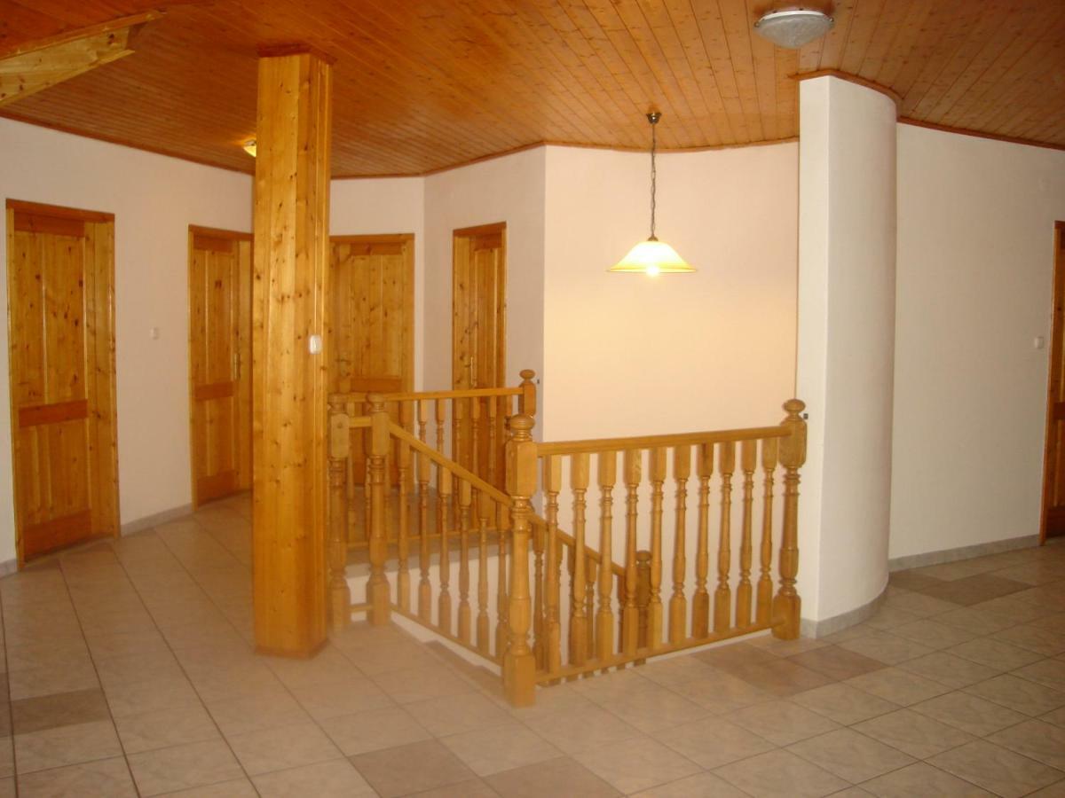Badacsony Apartmanhaz Badacsonytomaj Exterior foto